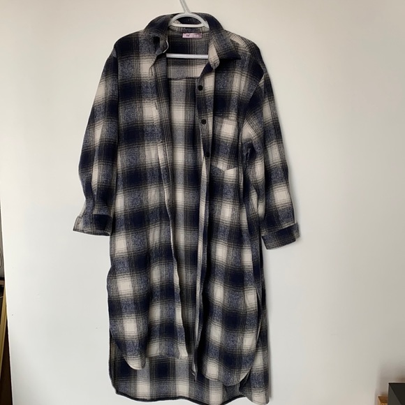 Aritzia Jackets & Blazers - Blue and White Plaid Shacket O/S